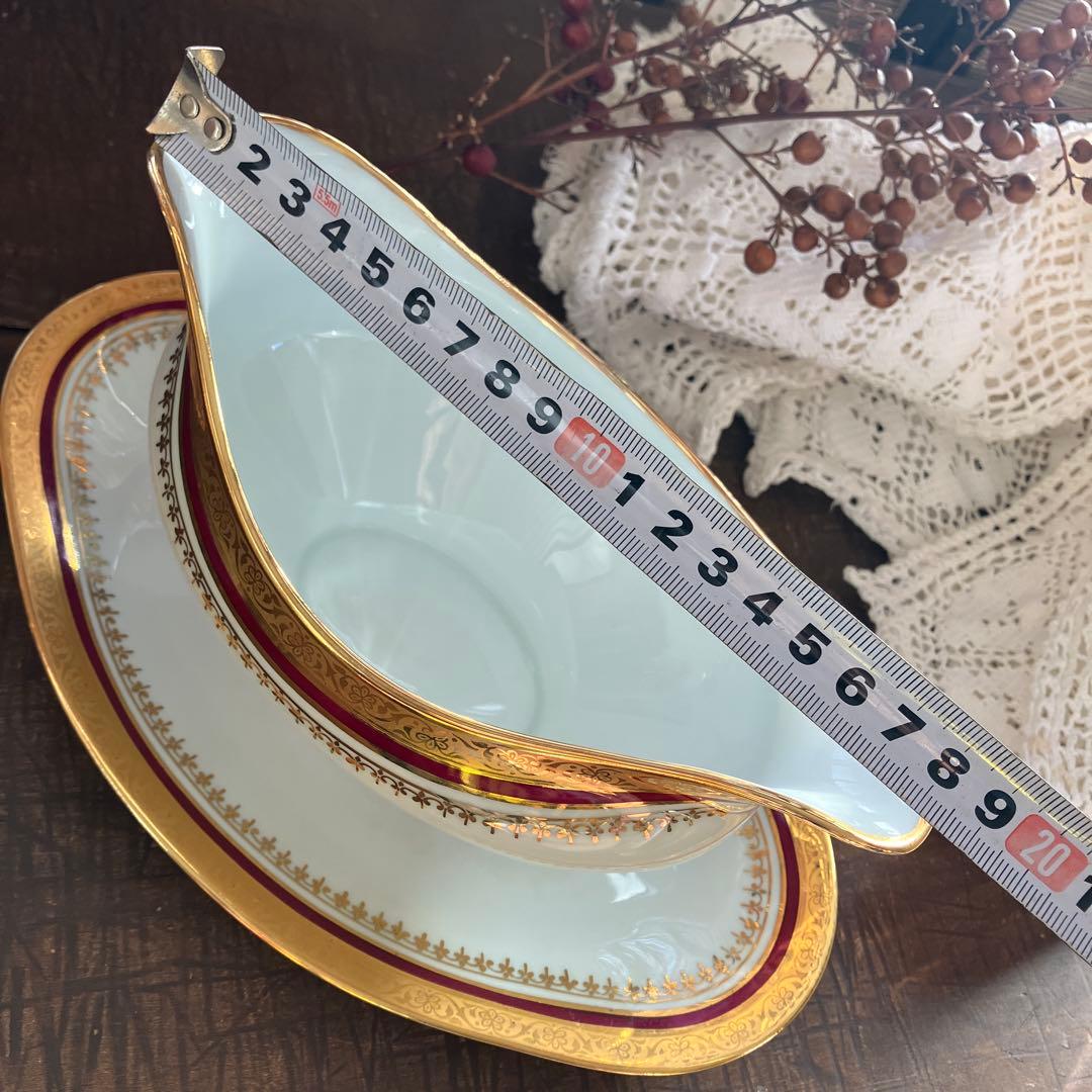 フランスアンティーク Limoges ロカイユスタイル 白磁のソーシエール　金彩