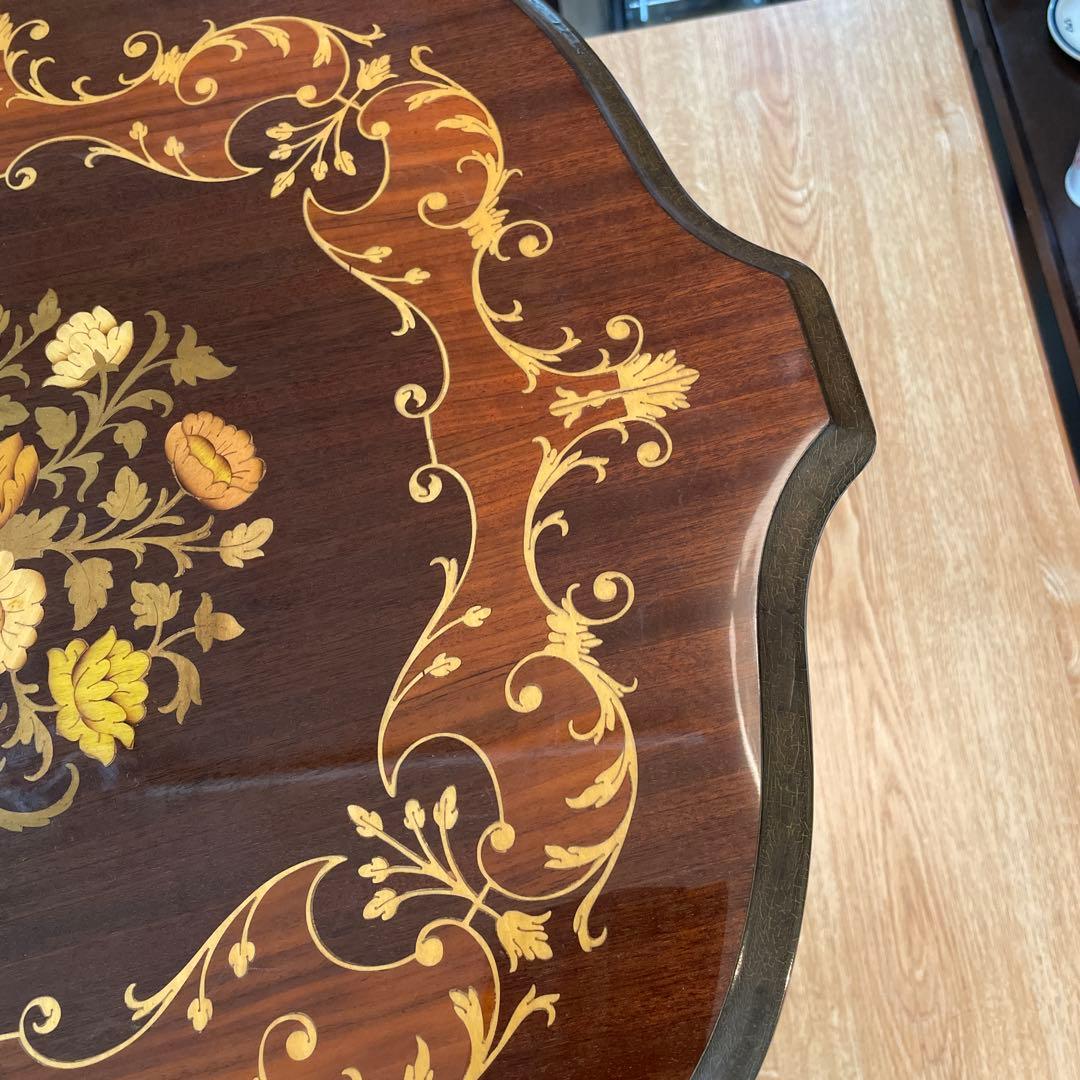 イタリア製アンティーク・象嵌細工のテーブル