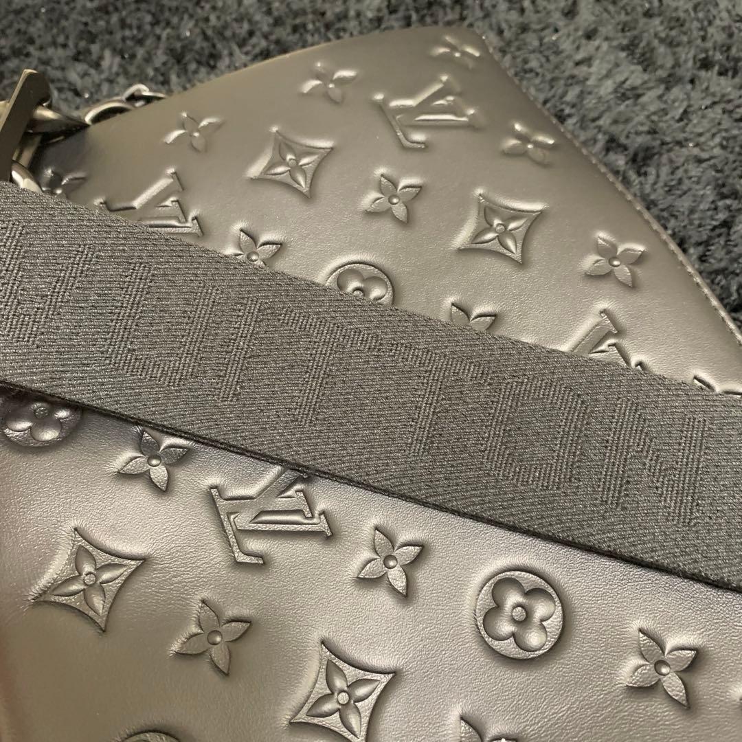 ノベルティ モノグラム ショルダーバッグ ハンドバッグ M23056 ブラック