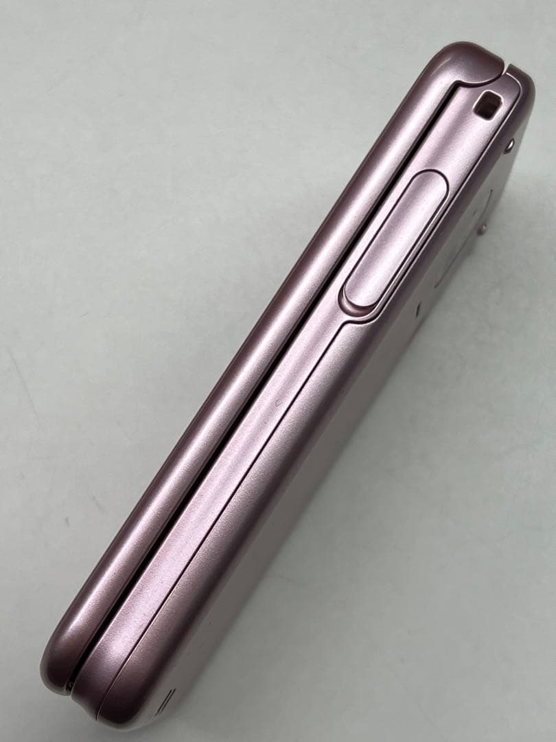 W5K621◆ らくらくホン SIM解除済み F-01M ガラケー 携帯電話