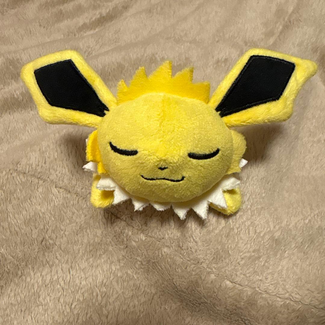 ポケモンセンター　サンダース　くったりぬいぐるみ　おやすみ