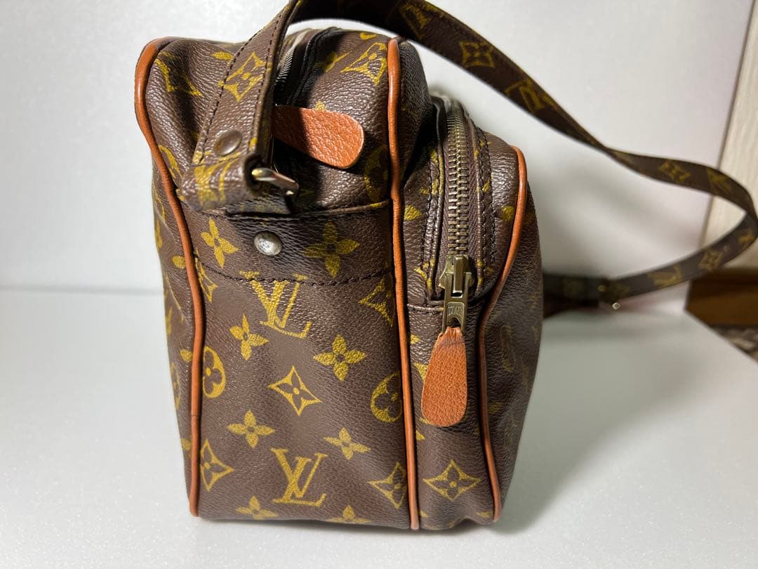 ルイヴィトン　LOUISVUITTON バッグ　ショルダーバッグ