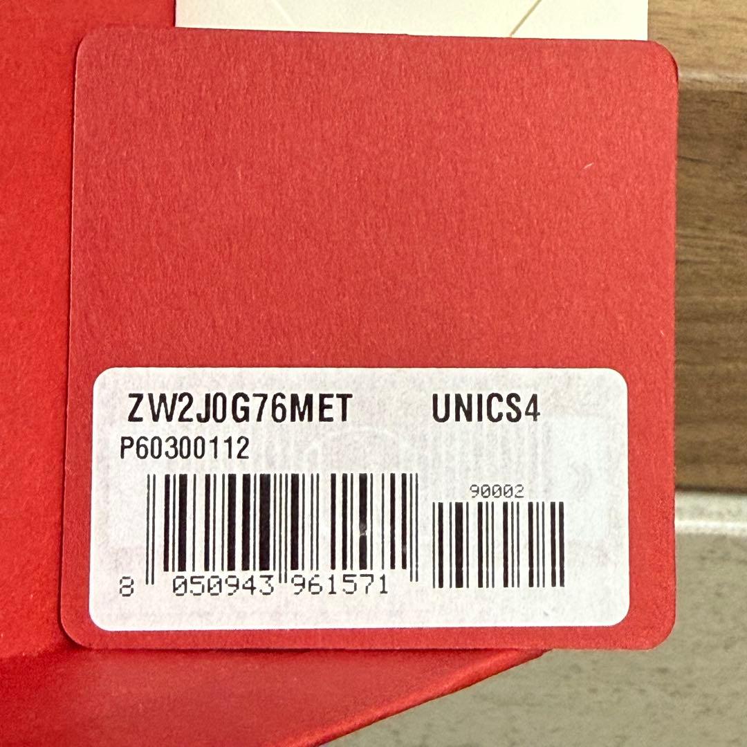 最終値下げ❗️超美品❗️ヴァレンティノ Vロゴ シグネチャー メタル ピアス