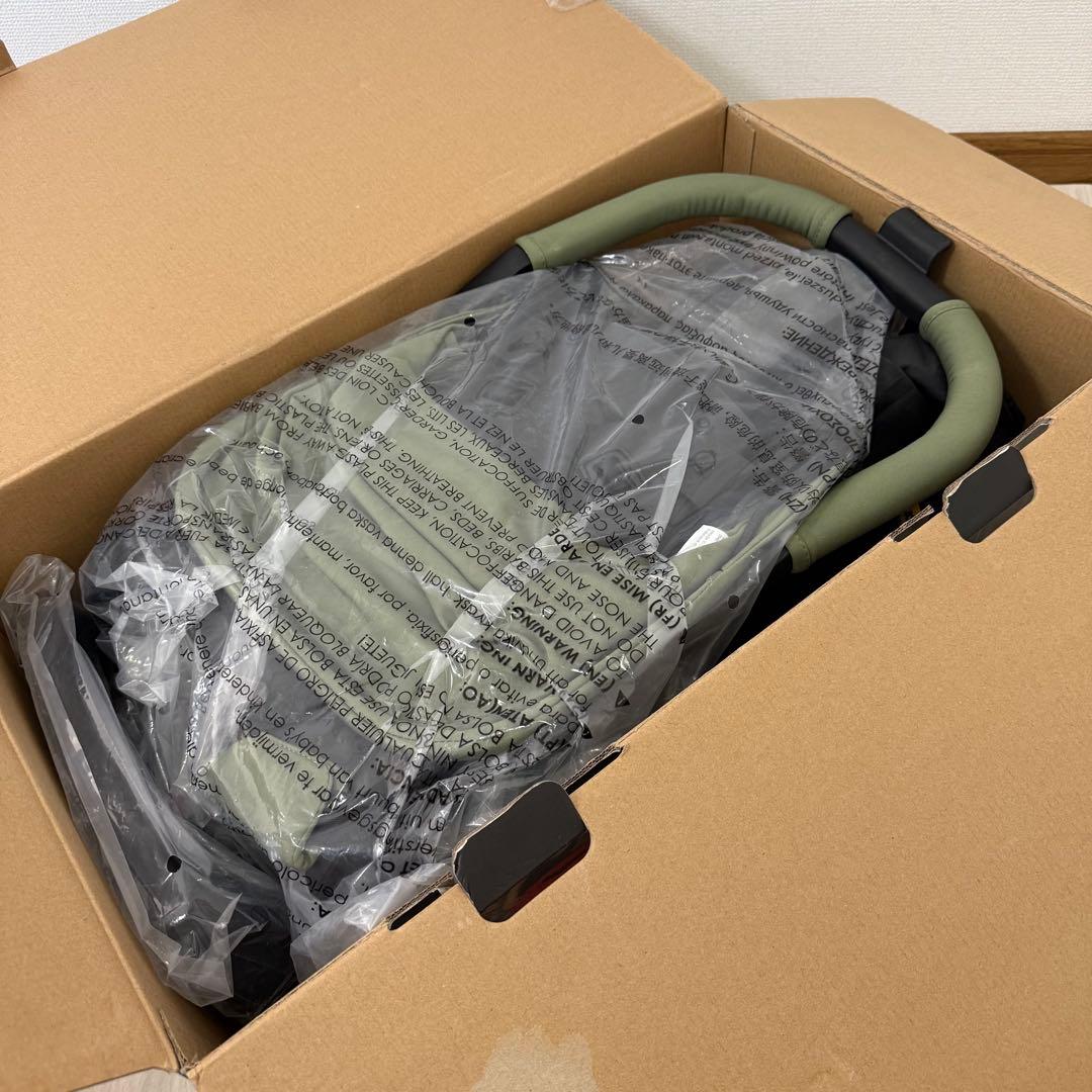 【美品】doonaドゥーナ リキトライク　世界最小 折りたたみ三輪車　カーキ