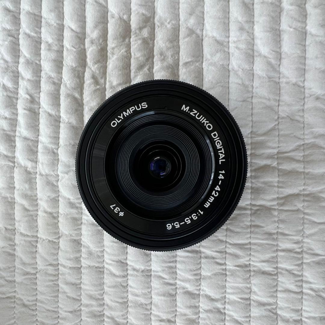 【極美品】OLYMPUS PEN E-P7 14-42mm EZ レンズキット