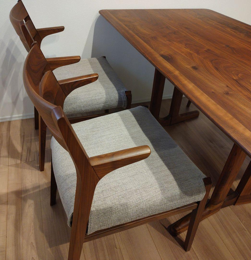 大塚家具 ダイニングテーブル 「フィル3」 ウォールナット 天板角丸型