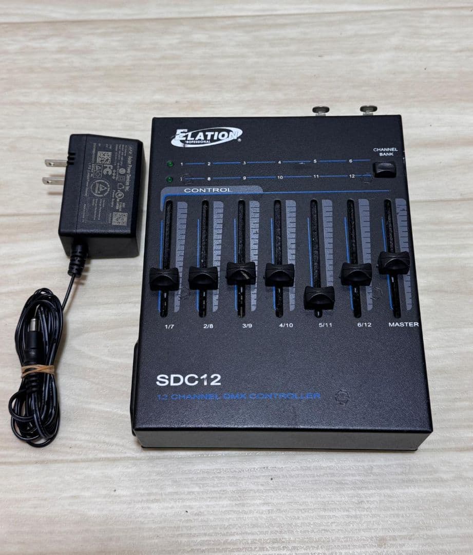 Elation SDC12 12チャンネルDMXコントローラー