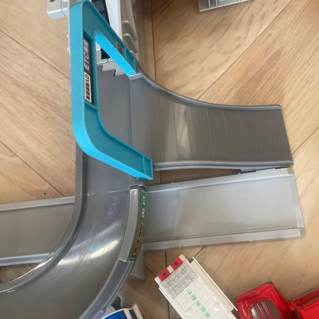 トミカ　DXサウンドポリスステーション　トミカアクション高速道路　まとめ売り