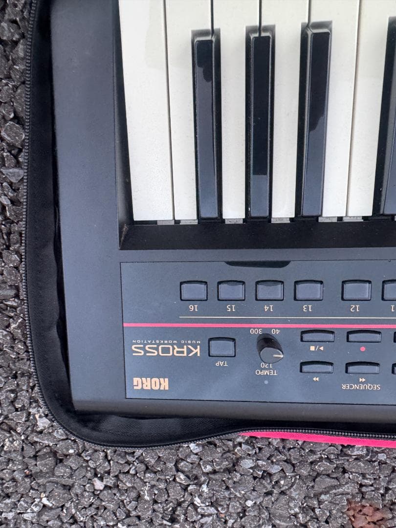 KORG KROSS 61シンセサイザー 本体