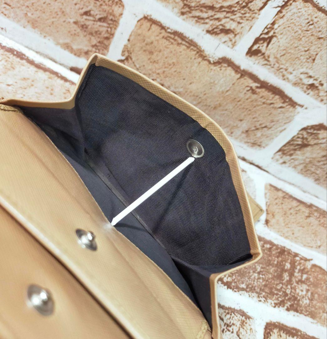 PRADAベージュ 三つ折り財布