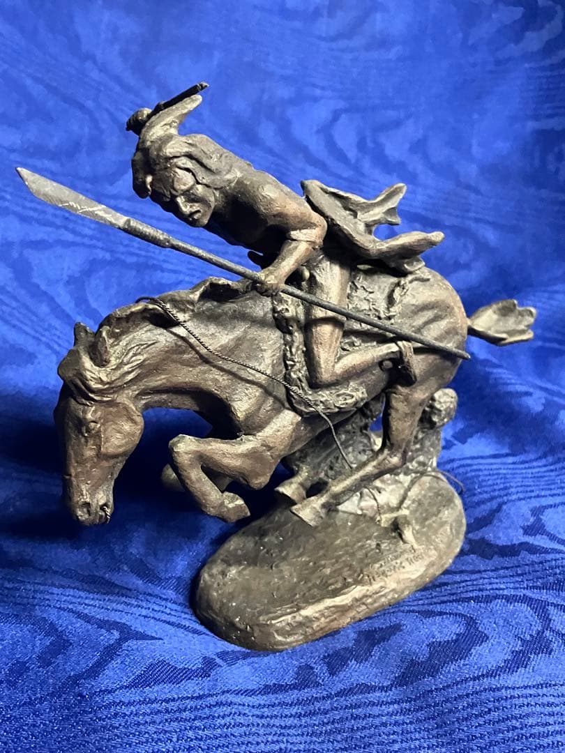 The Cheyenne 騎馬像 フレデリックレミントン