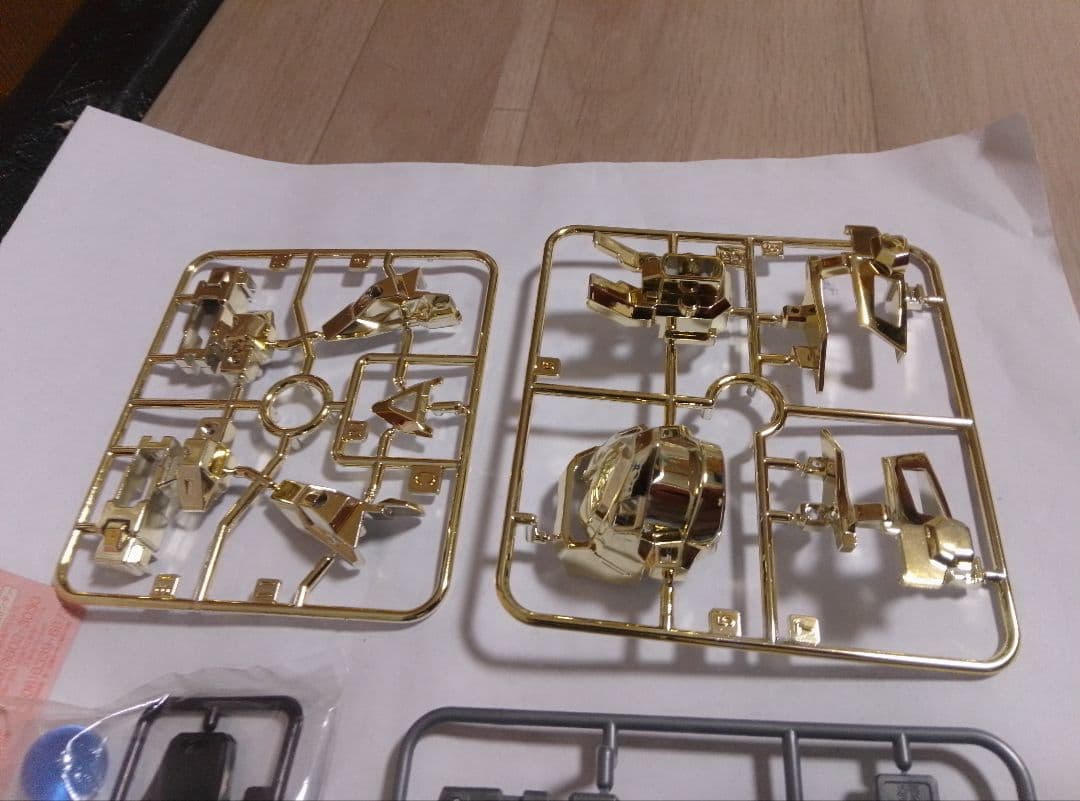 【未組立品】コンバット・フェニックス　ゴールドメッキ