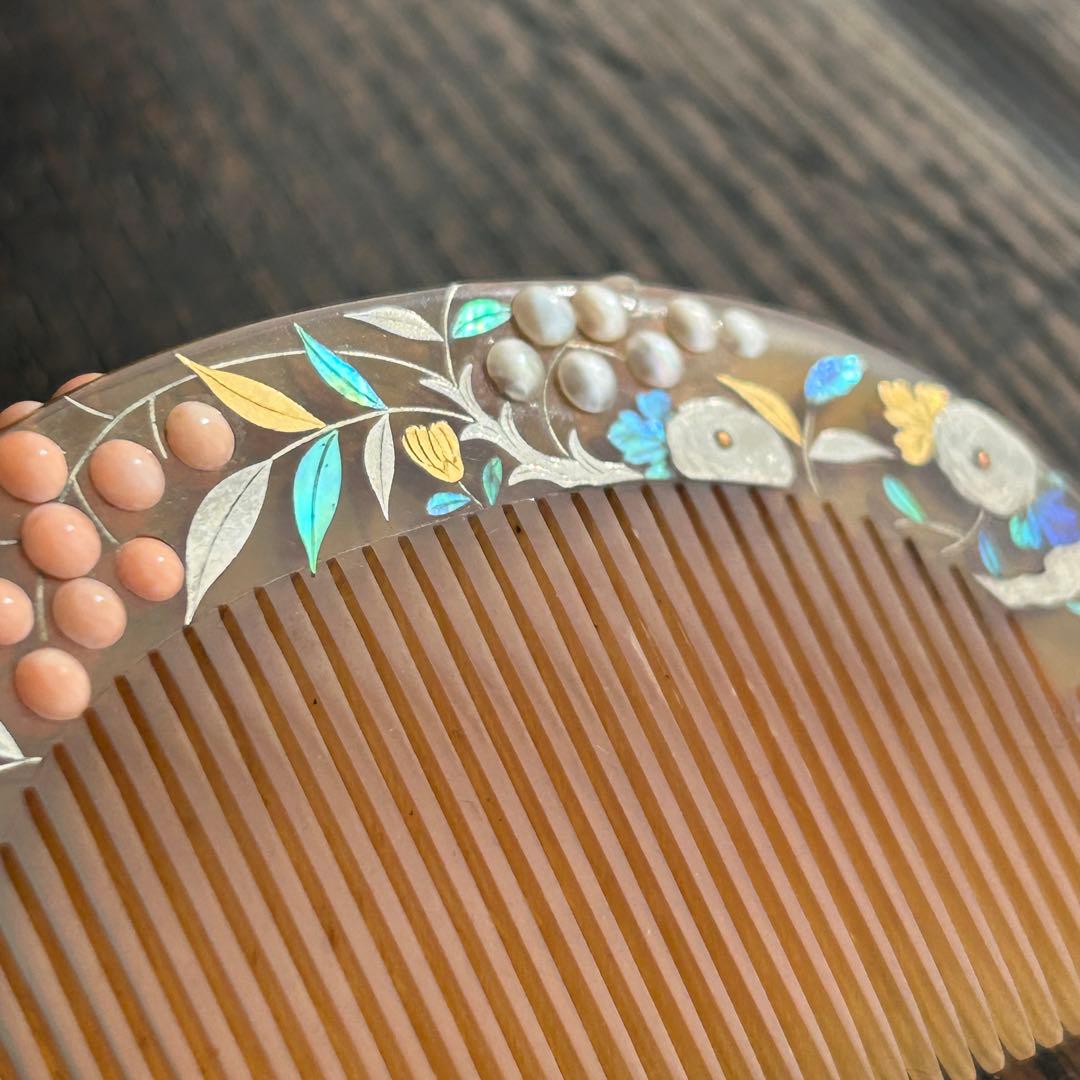 アンティーク　白甲に螺鈿さんご真珠　春風作　かんざし笄セット