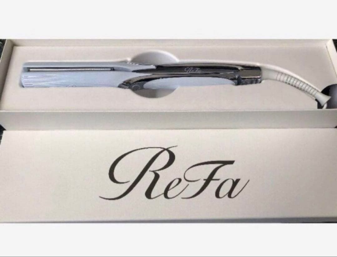 最新モデル　リファ　ストレートアイロン　プロ　ホワイト　新品同様