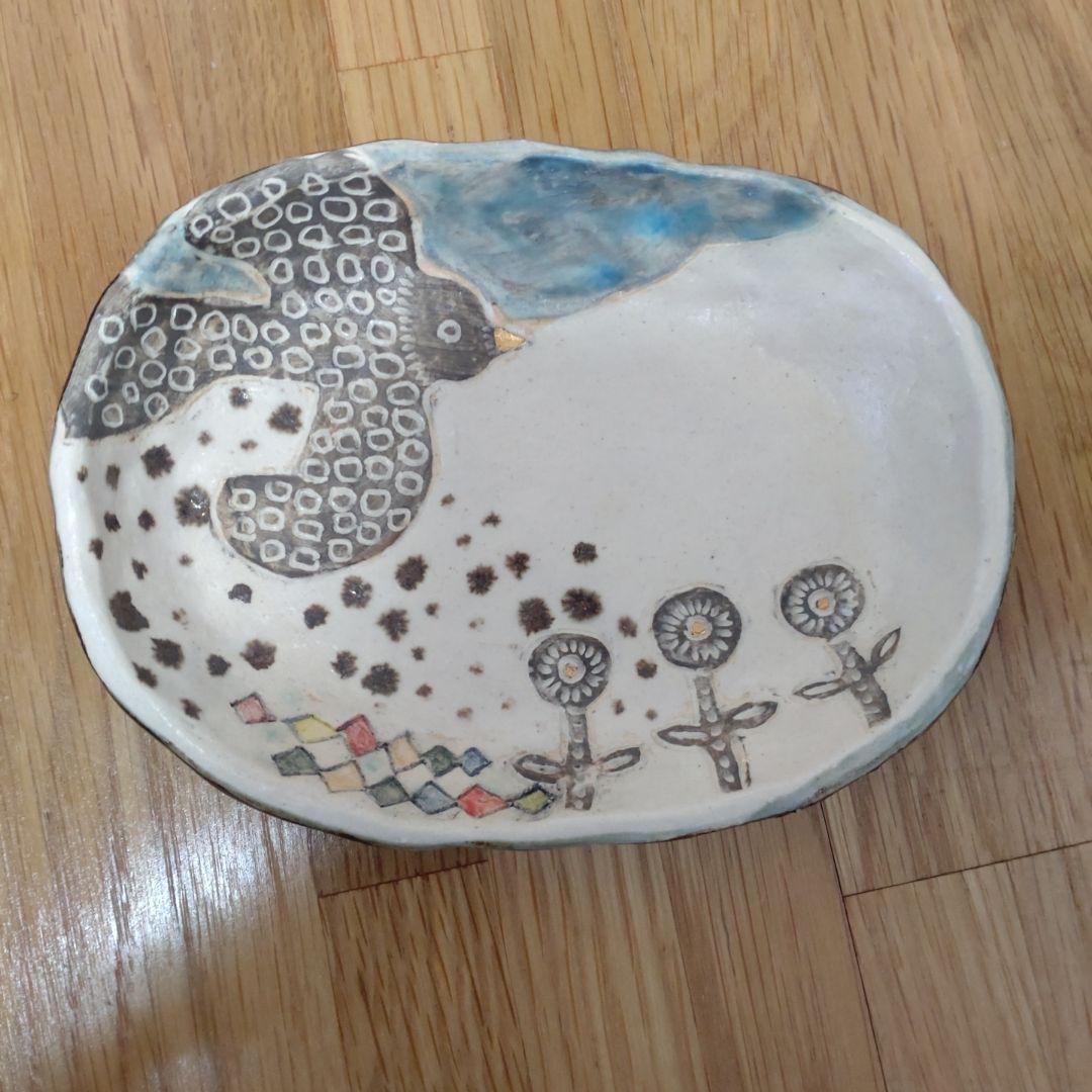 鳥と花の陶器皿 楕円形　ミシャコシャ