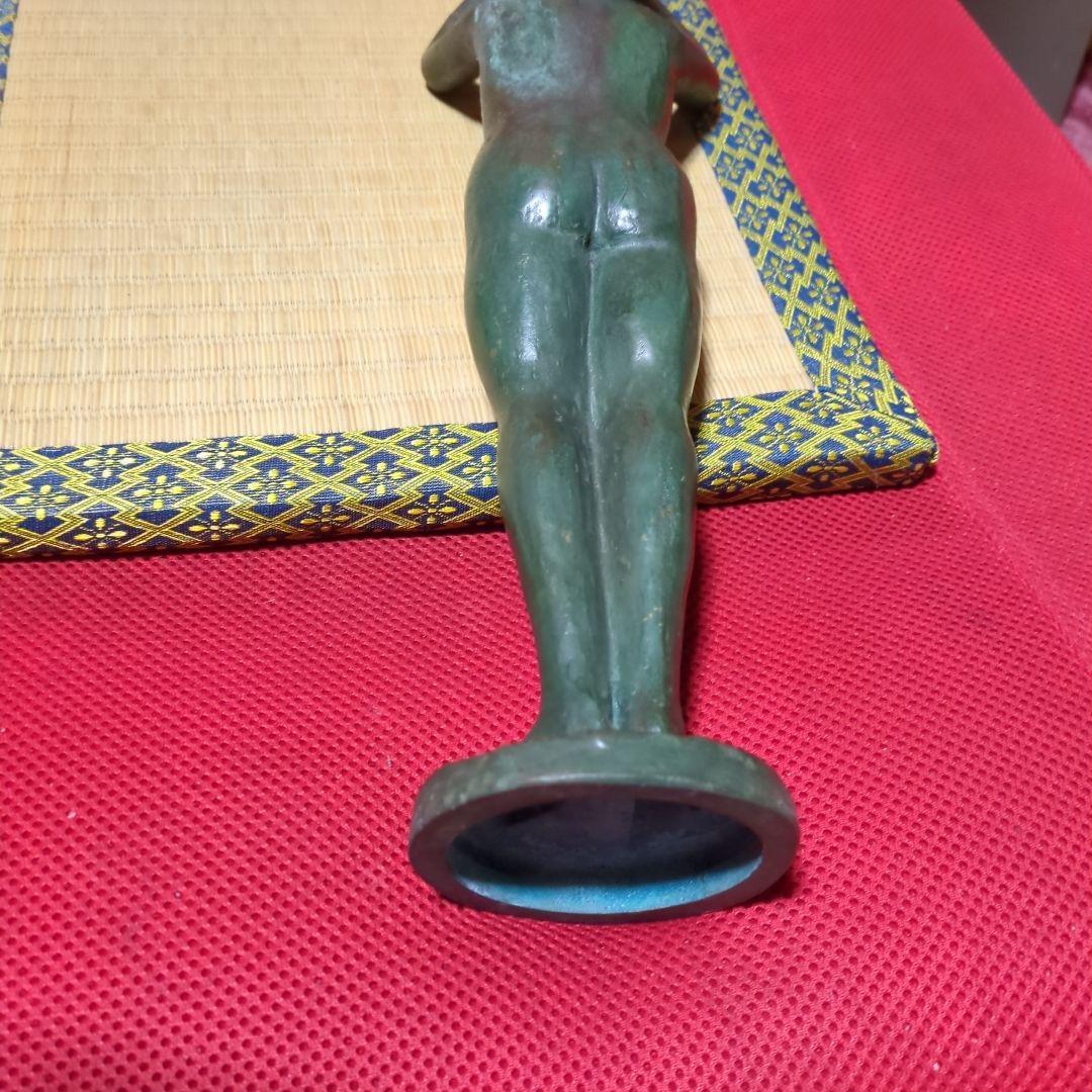 ブロンズ製 女性像 冠を持つ彫刻 約41cm