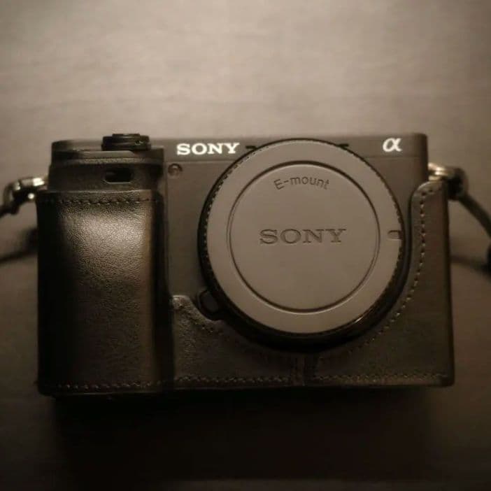 SONY α6400 ILCE-6400L ボディ(2528ショット)+周辺機器