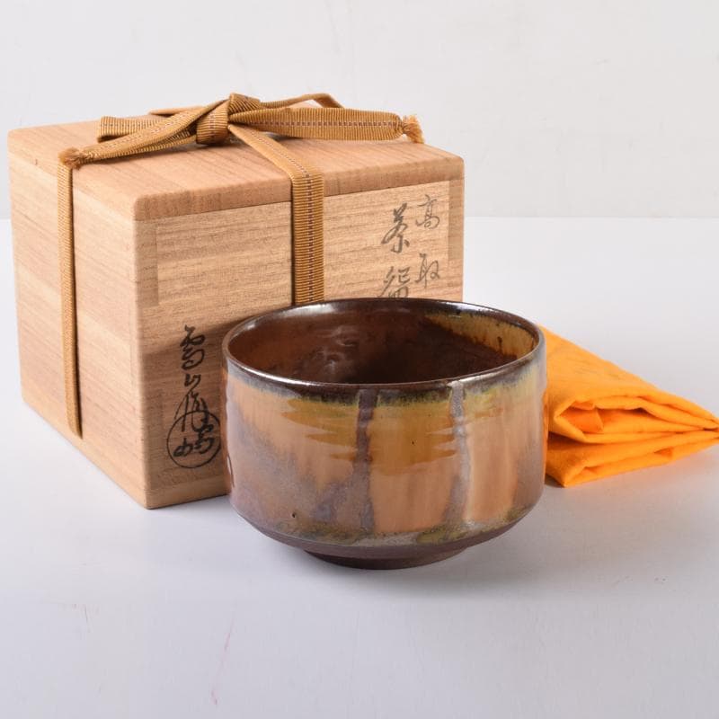 Q太郎　茶道具　高取焼　鬼丸雪山作　茶碗　共箱　V　7111