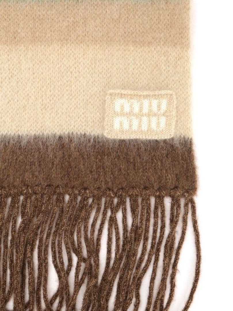 miumiu ミュウミュウ 新作‼︎ 可愛い ロゴ入り フリンジ ロングマフラー