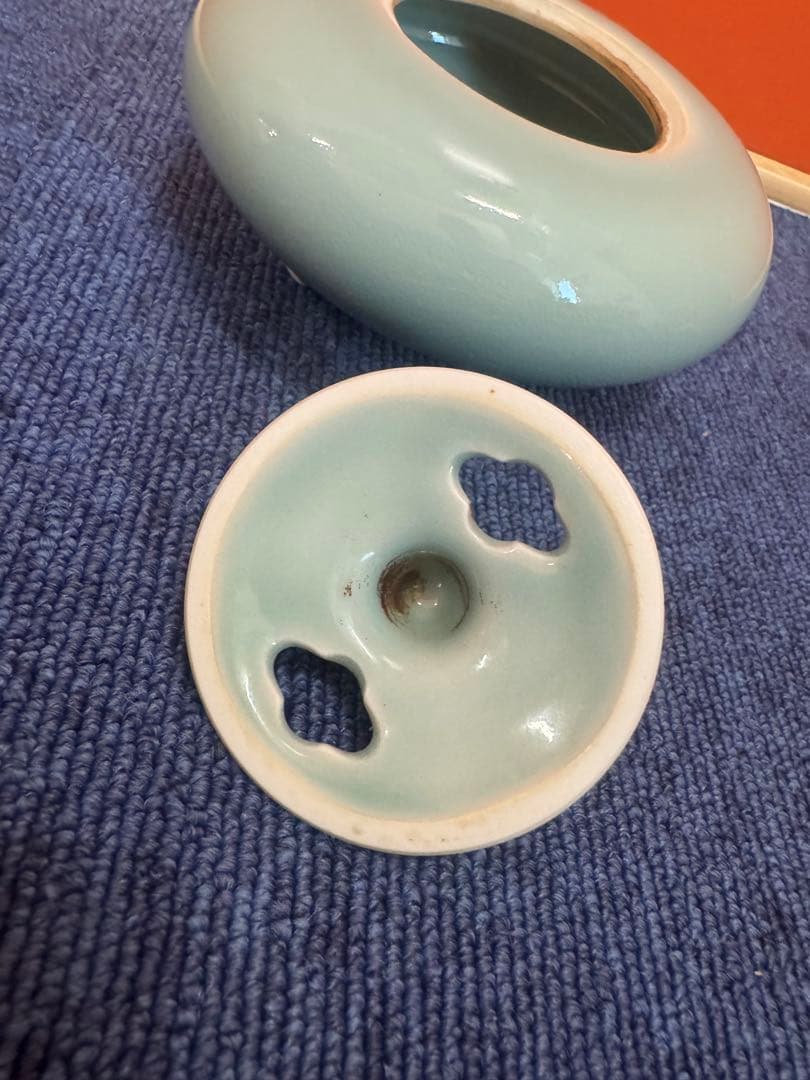 2013 青磁　香炉