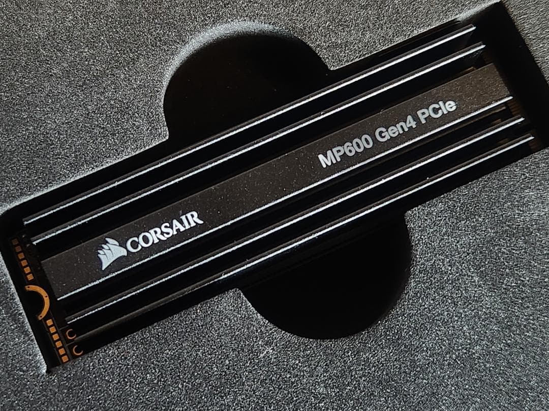 内蔵型SSD CORSAIR MP600 1TB NVMe Gen4 x4 M.2 SSD