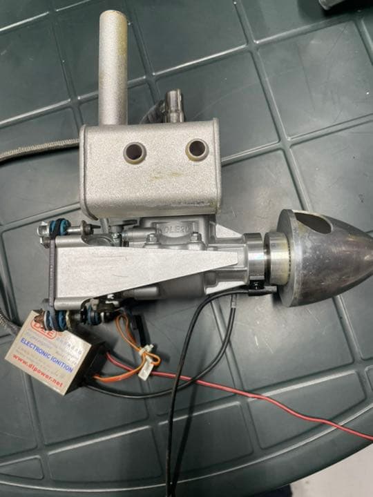 中古品　DLE55  ガソリンエンジン