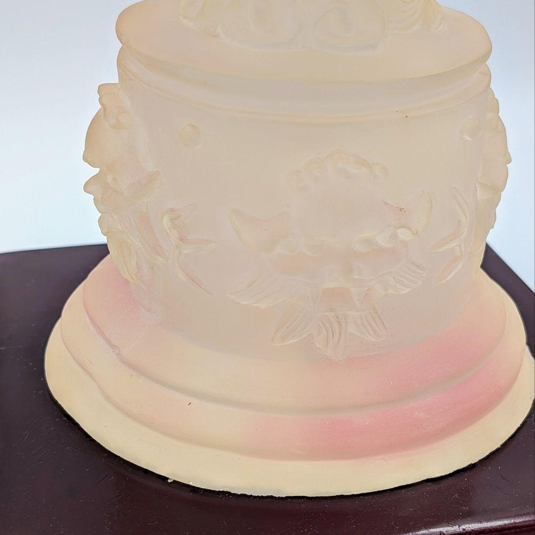 【風水・縁起物】開運龍の大型置物　水晶玉を抱える龍　台座付き