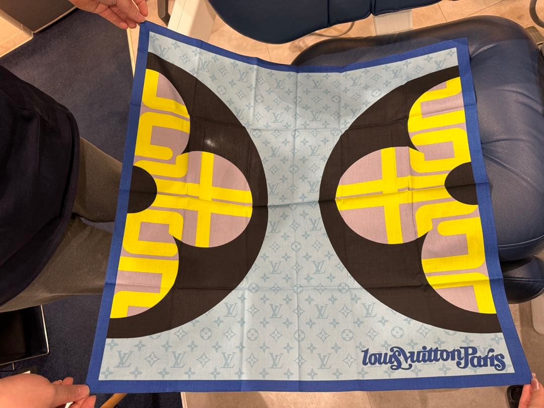 非売品 箱付き LV カレ ハンカチ3枚 巾着1枚セット