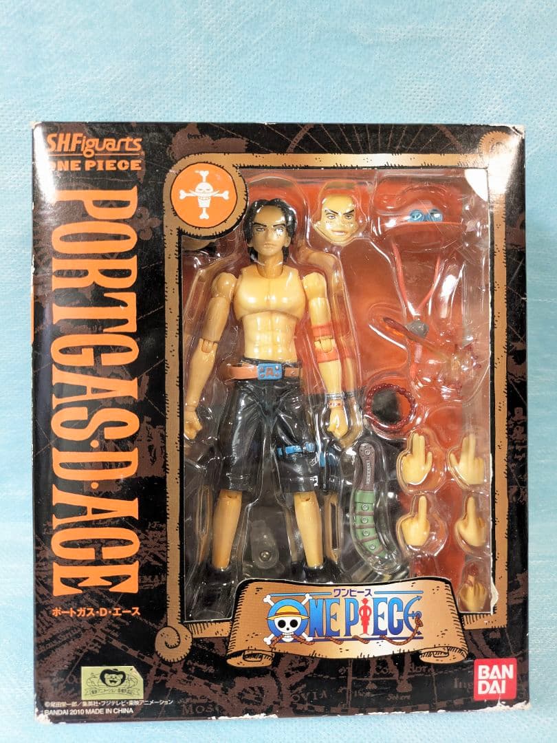 ワンピースフィギュア ルフィ　エース　ナミ　パシフィスタ