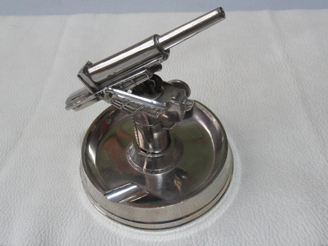 極希少非売品◆麹町区防護団上六分団解団記念 高射砲オブジェ付オイルライターと灰皿