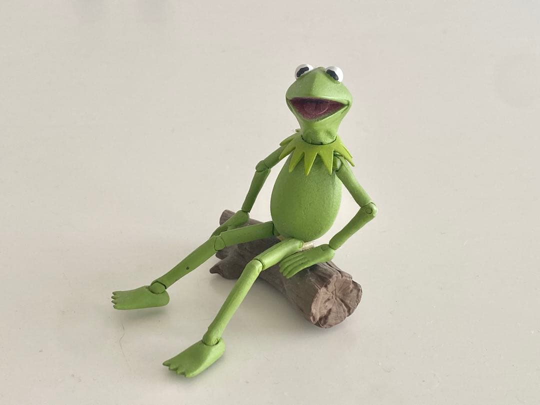 カーミット と ミスピギー の アクションフィギュア　(在庫最終)