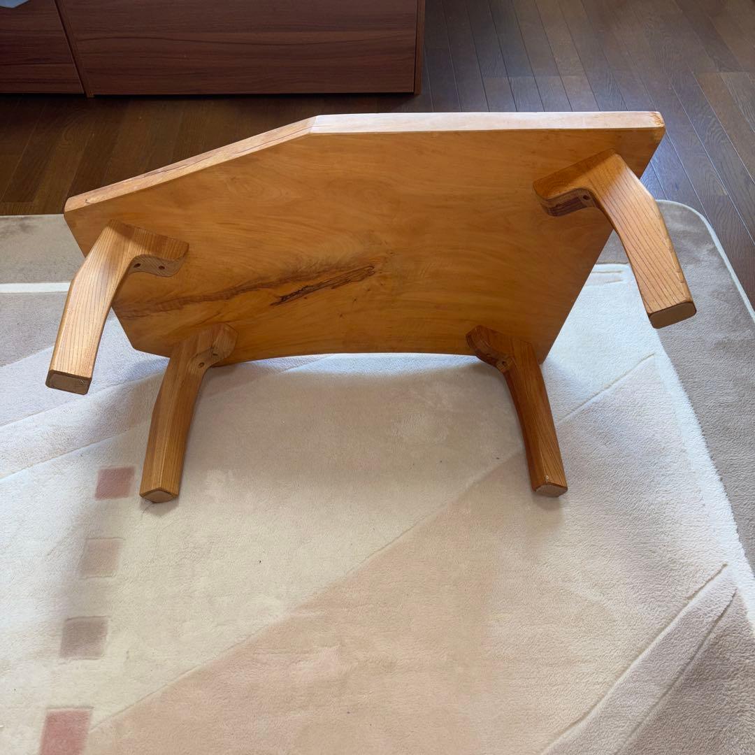 更に値下げ❗️ 天然木製 コーヒーテーブル （不規則形状）