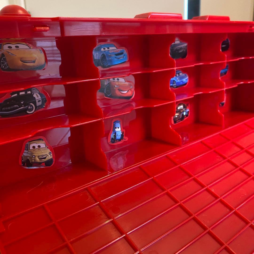 カーズ　トミカ　たくさんのせよう！大きなマック カーズ3タイプ 廃盤品