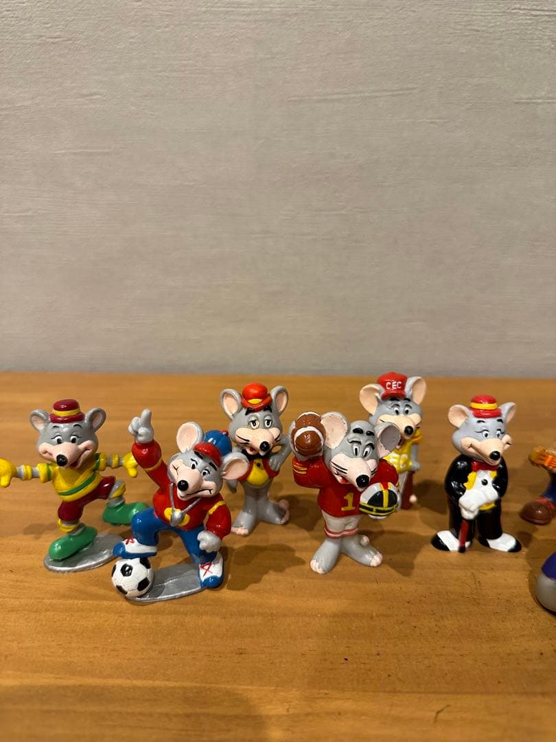 レア　チャッキーチーズ　Chuck E. Cheese フィギュア　PVC