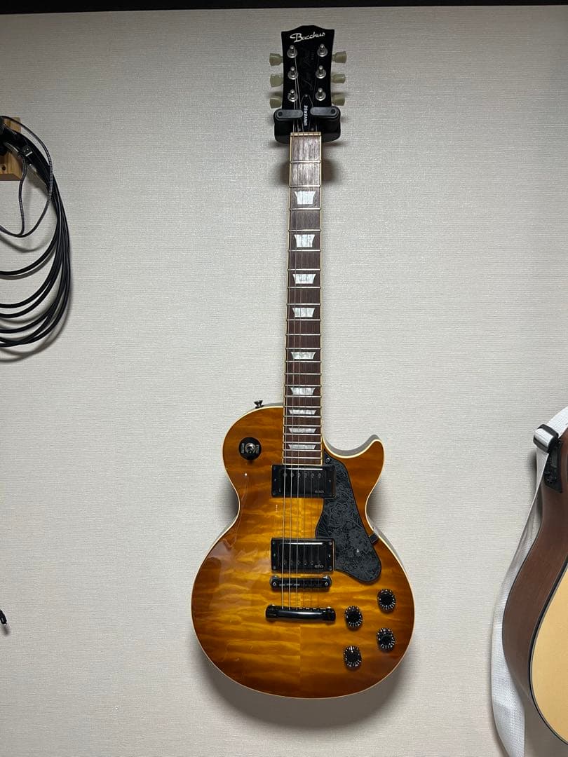 【最終値下げ‼️】Bacchus バッカス　レスポール　EMG ピックアップ搭載