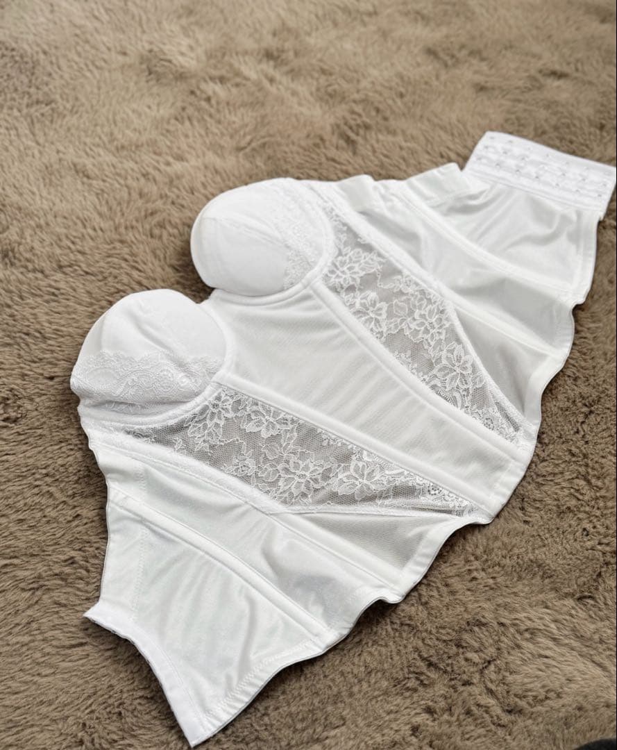 ワコール　ブライダルインナー 白 D70
