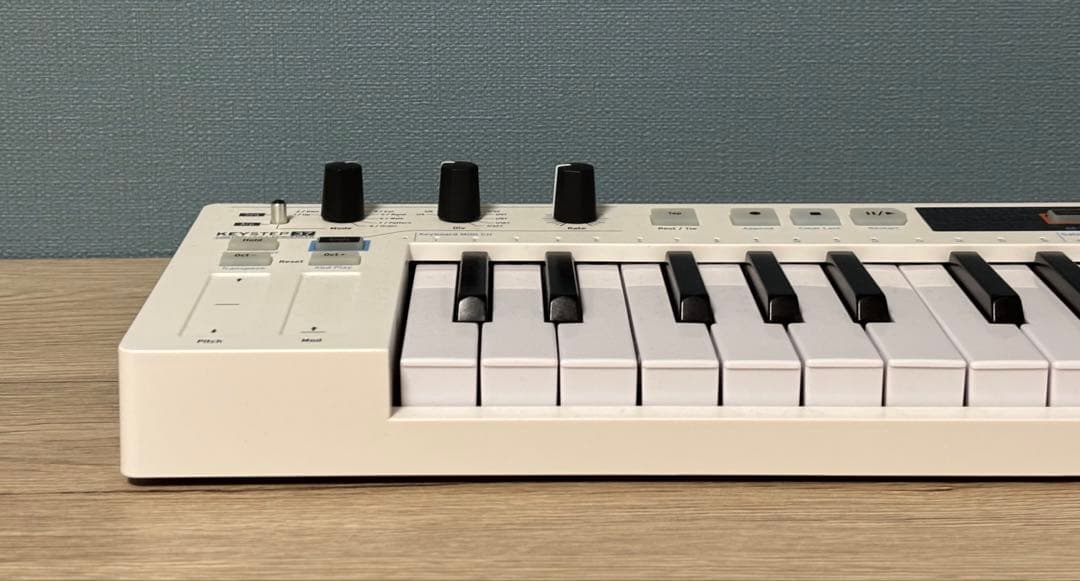 Arturia KeyStep 37 MIDIキーボード　CV/GATE入出力