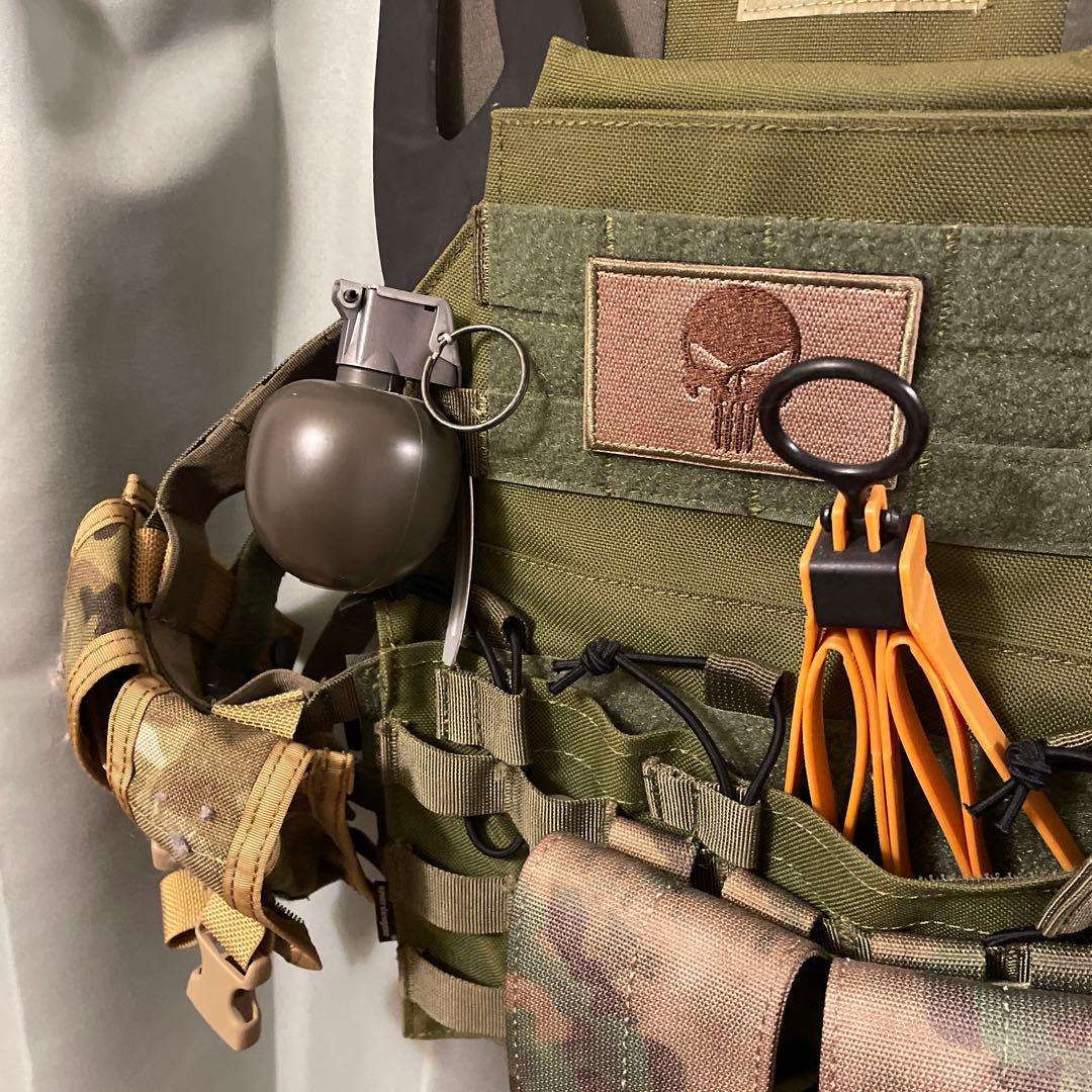 EmersonGear エマーソンギア　プレートキャリア付属品多数