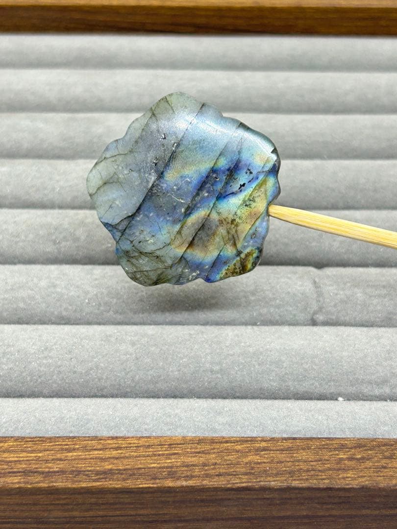 天然石ラブラドライトパーツ　薔薇　No.2242