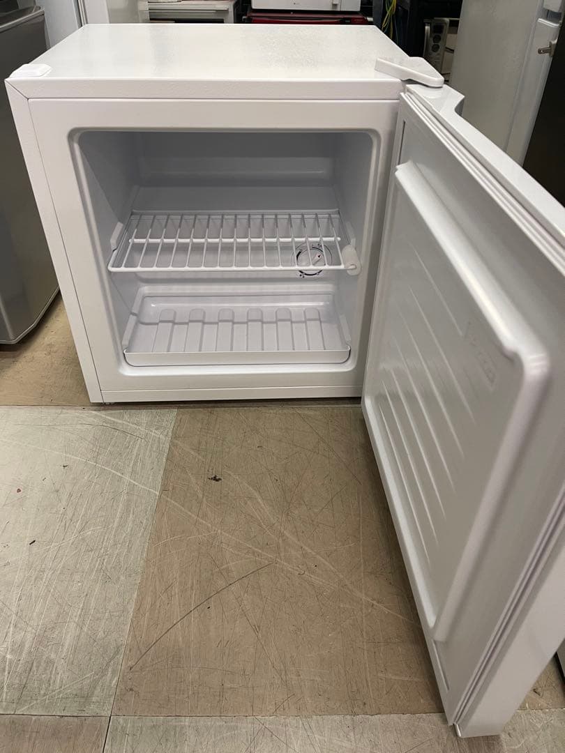 PF-A31FD-W ノンフロン冷凍庫 31L 2023年製