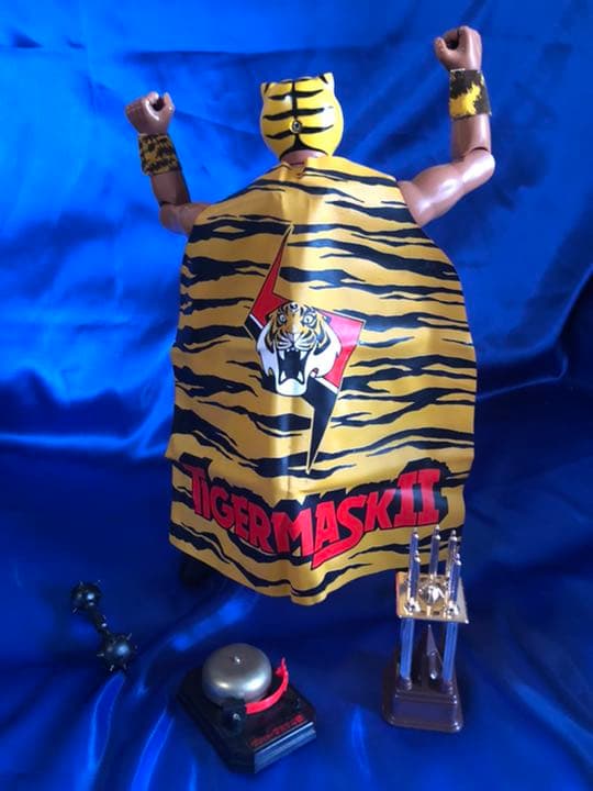 無敵の覆面王者！！タイガーマスク二世！！見参！！フィギュア　超合金