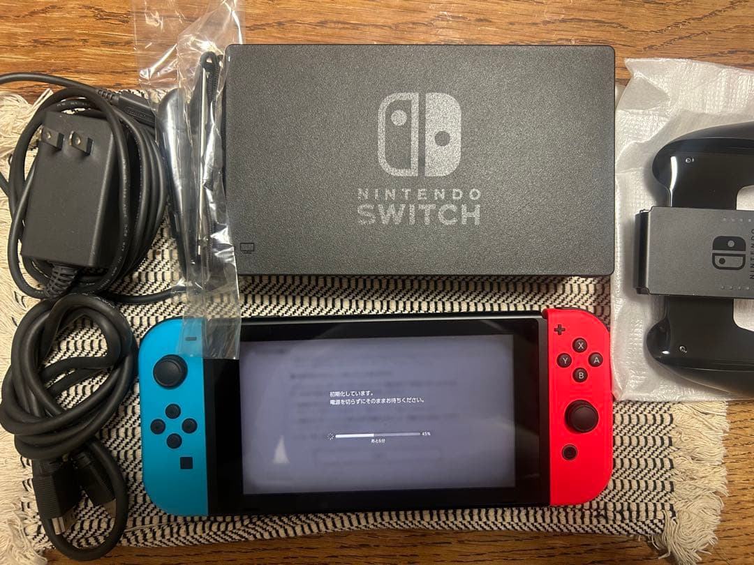 【美品】Nintendo Switch 箱付属品付き一式　動作確認済