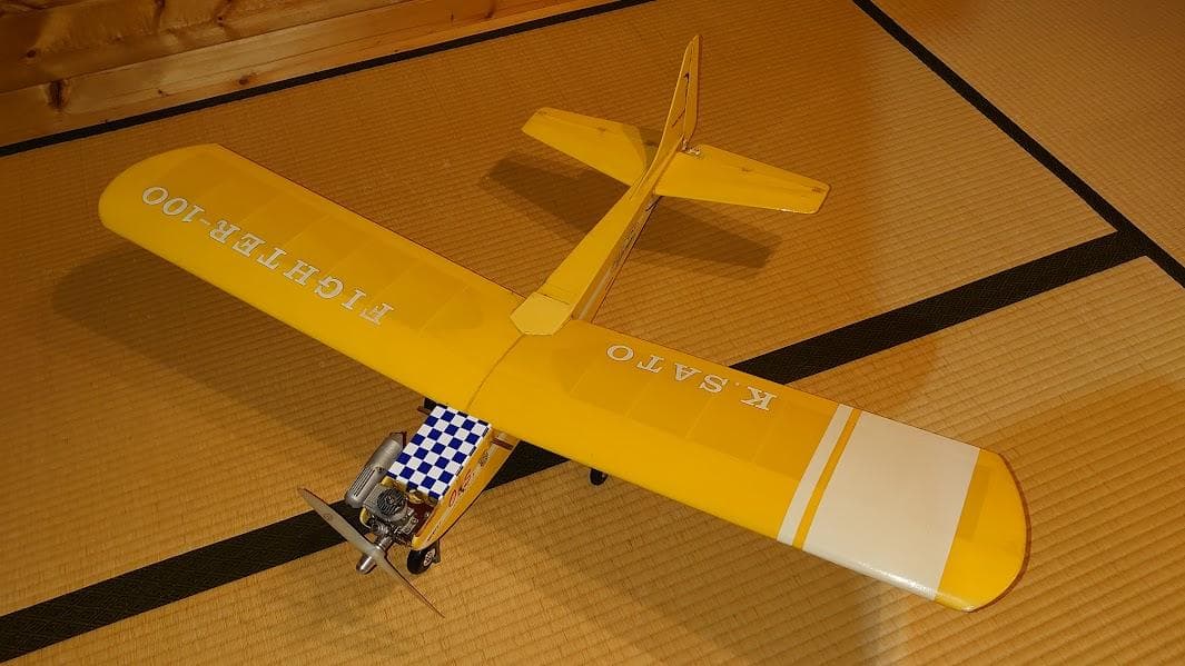 ★パイロット　ファイター100　OK模型ラジコン飛行機