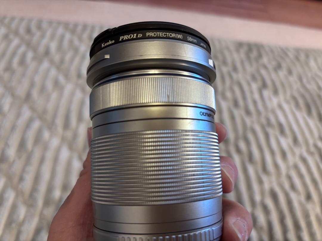 OLYMPUS ズームレンズ 40 - 150mm F4.0 - F5.6