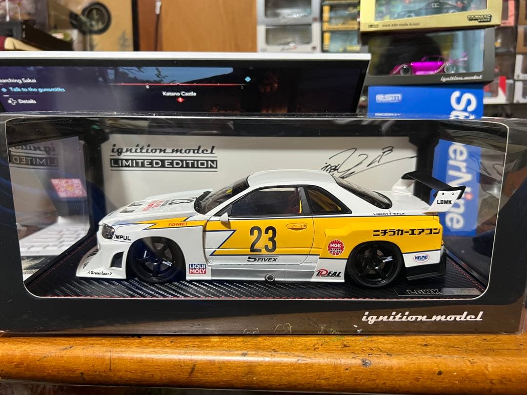 ミニカー 1/18 Ignition Model ER34 LBWK