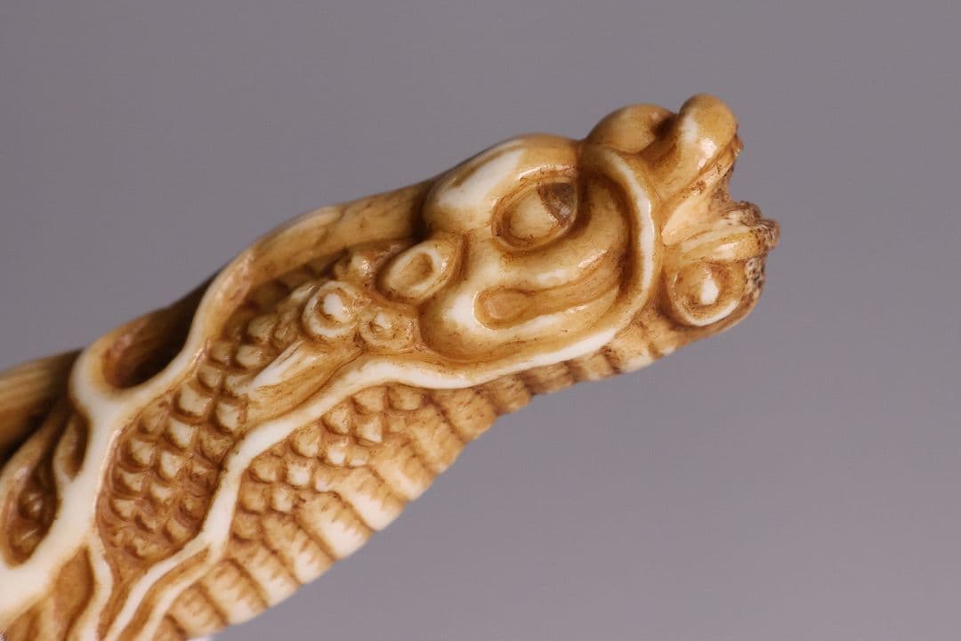 時代 堤物 根付 置物 鹿角 麒麟 全長7.6cm 神獣 彫刻【CM258】