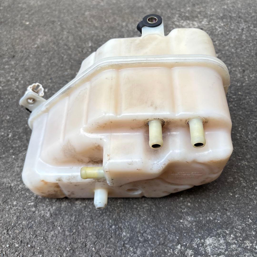 TCR エスティマ ルシーダ エミーナ リザーバータンク