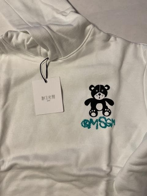 新品【MSGM 】KIDS 大人もOK ロゴグラフィックパーカー