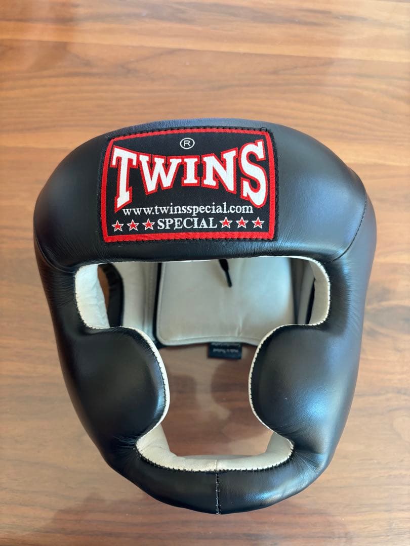 TWINS ボクシングヘッドギア Lサイズ 黒　ツインズ