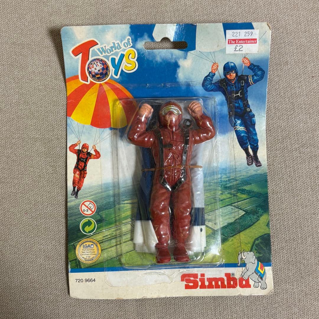 Simba パラシュートフィギュア 赤